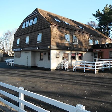 אינברנס Smithton Hotel מראה חיצוני תמונה