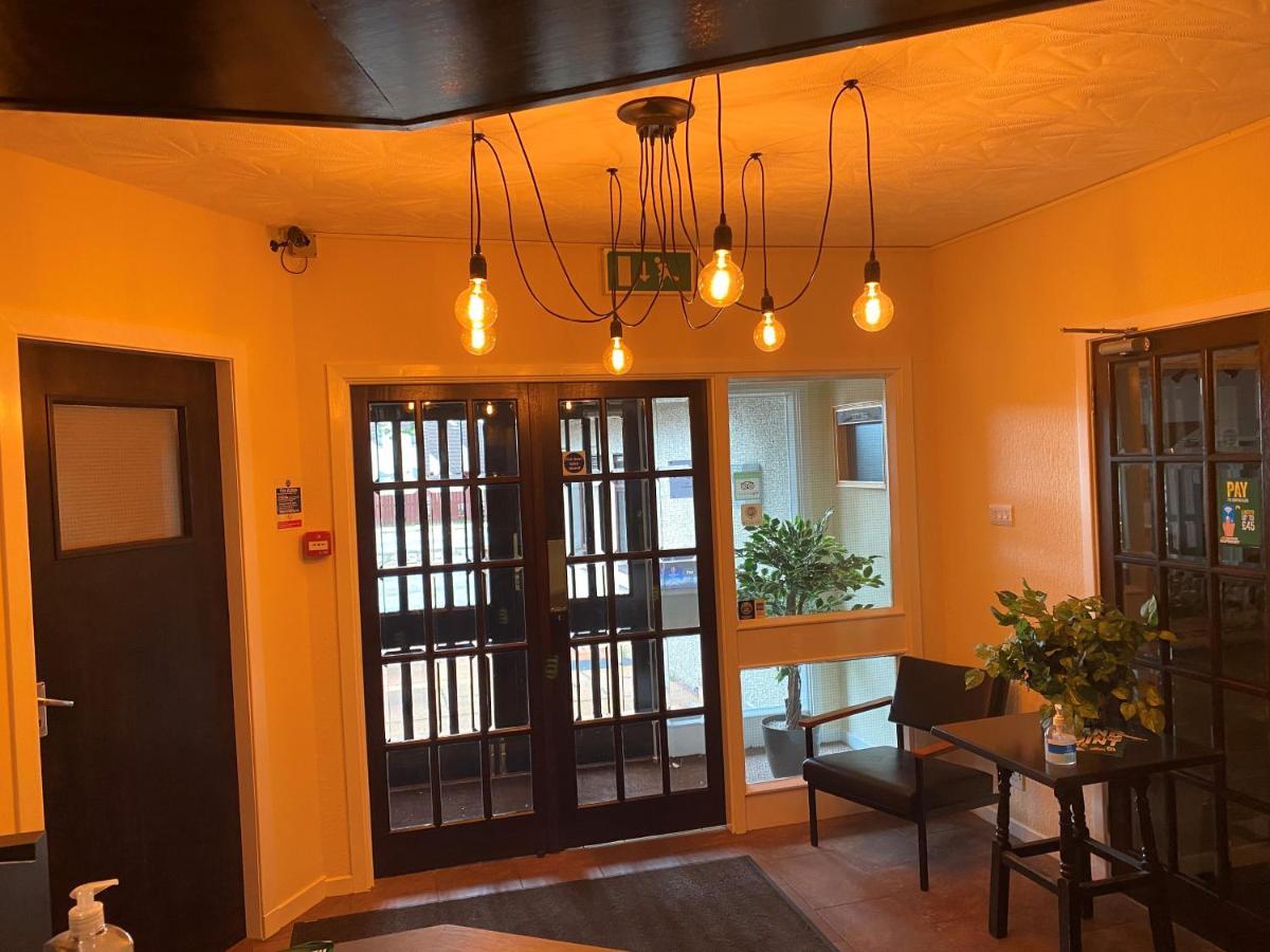 אינברנס Smithton Hotel מראה חיצוני תמונה