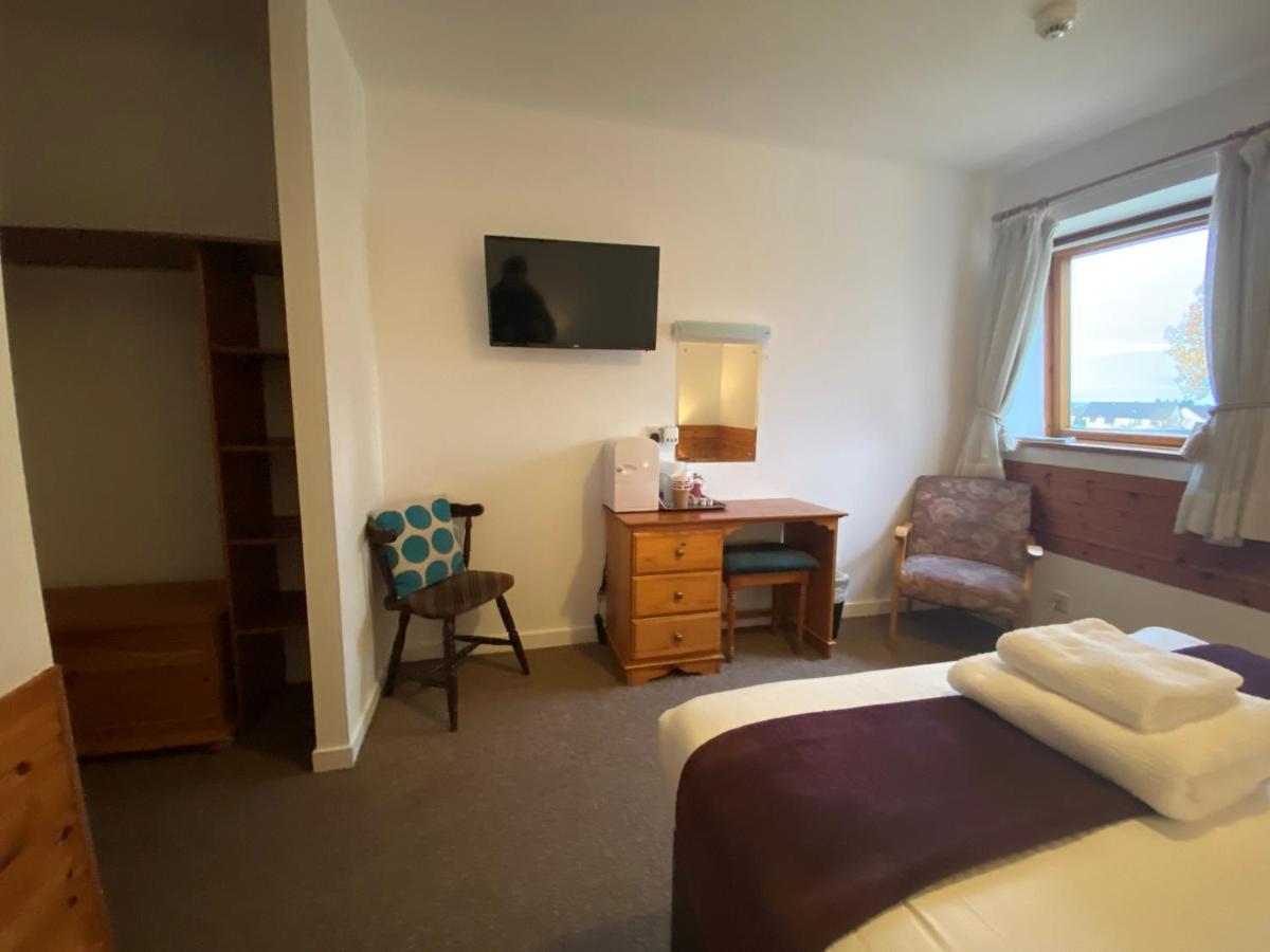 אינברנס Smithton Hotel מראה חיצוני תמונה