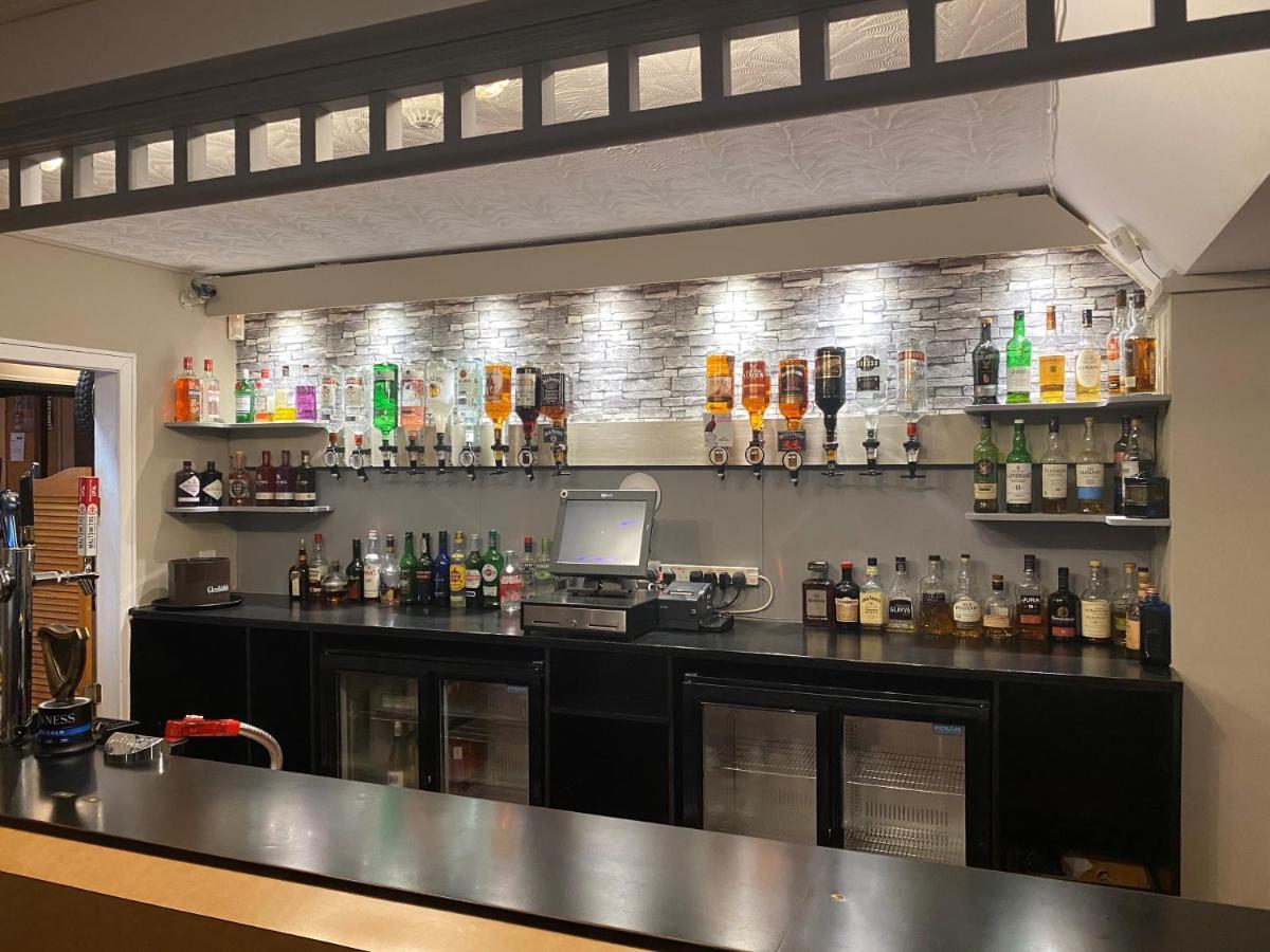 אינברנס Smithton Hotel מראה חיצוני תמונה