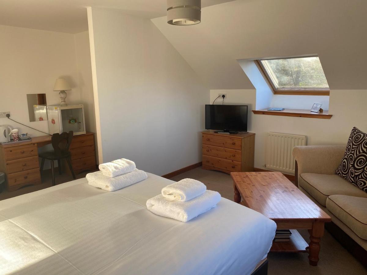 אינברנס Smithton Hotel מראה חיצוני תמונה